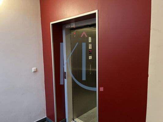 Personenaufzug zur TG