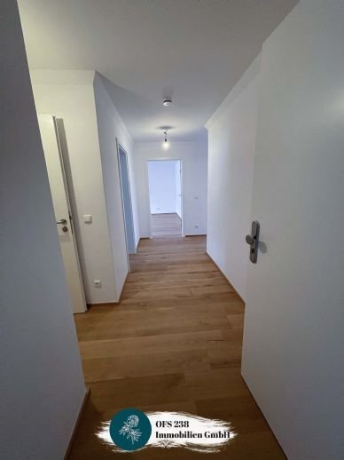 Erstbezug nach Sanierung I 3-Zimmer-Wohnung mit Dachterrasse im 1. Obergeschoss