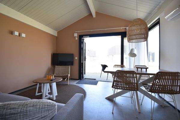 Ferienhaus-zu-verkaufen-Lakeside-Resort-Brielle 02