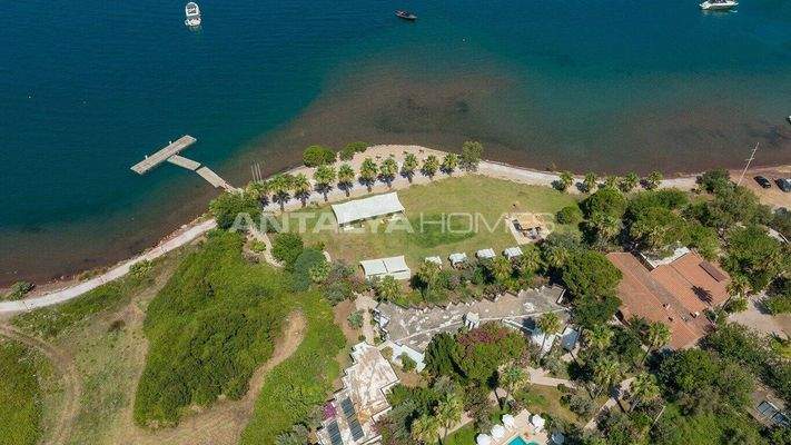 Seafront Boutique Hotel with Private Beach and 30 Rooms in Marmaris