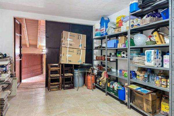 ...mit separatem Handwerksraum