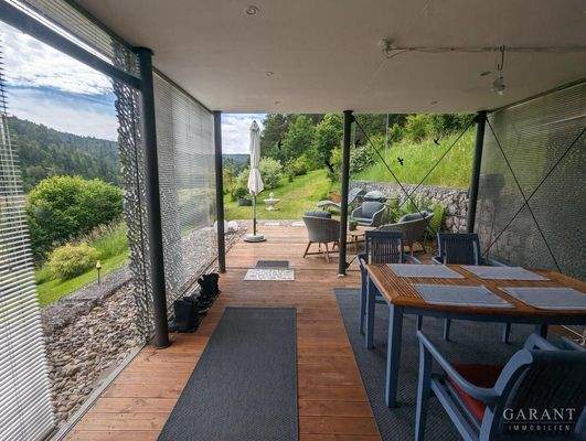 gemütlicher Wintergarten