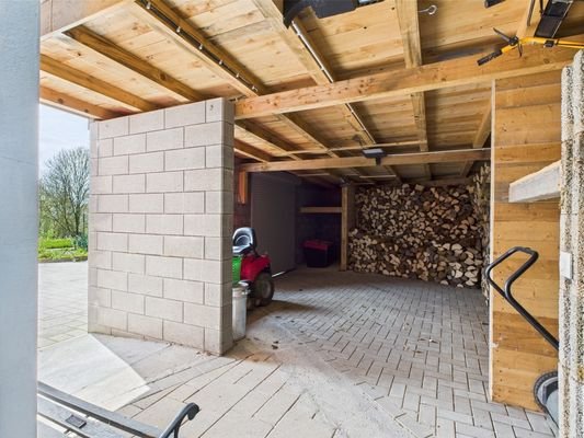 Unterstand für Holz und Maschinen