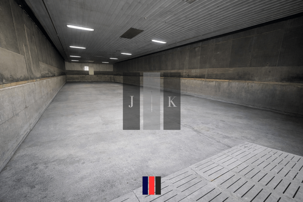 Halle Innenansicht 1