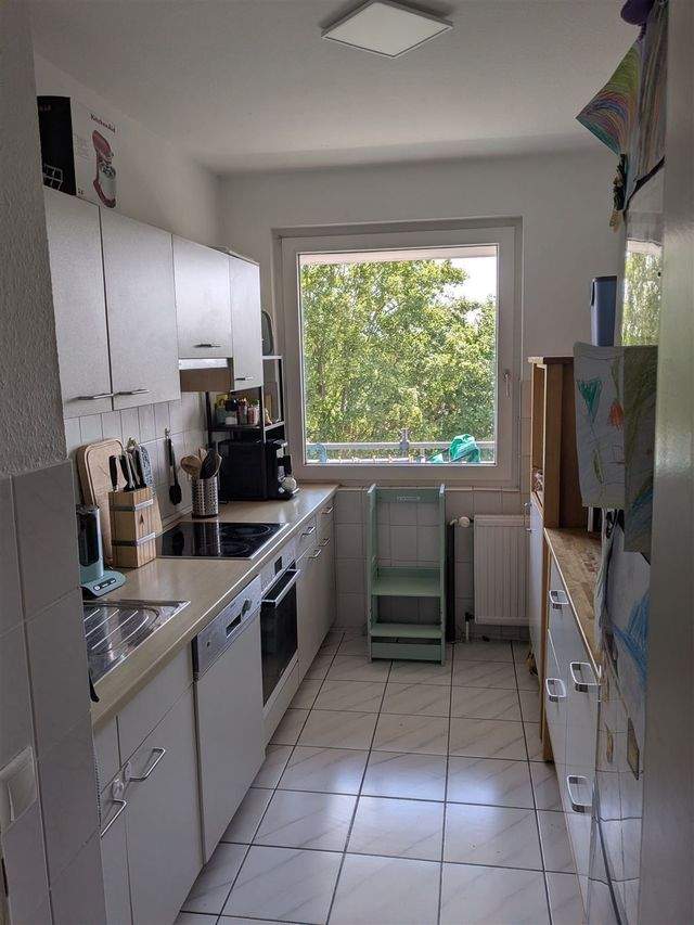 Helle 3-Zimmer-Whg. mit Stellplatz in Kiel-Hassee // Gärtnerstraße, Kiel - Photo 4