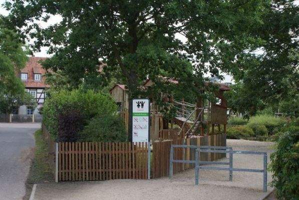großer Kinderspielplatz