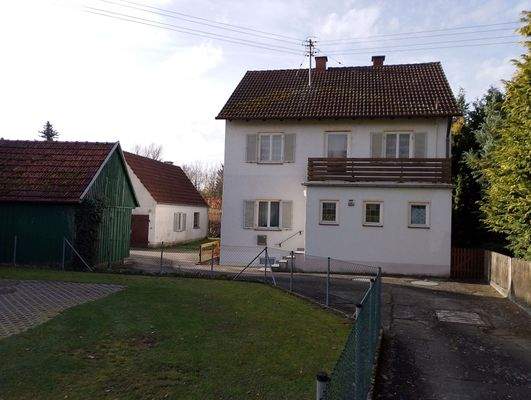 EFH Nordheim Gebäude Zufahrt.jpg