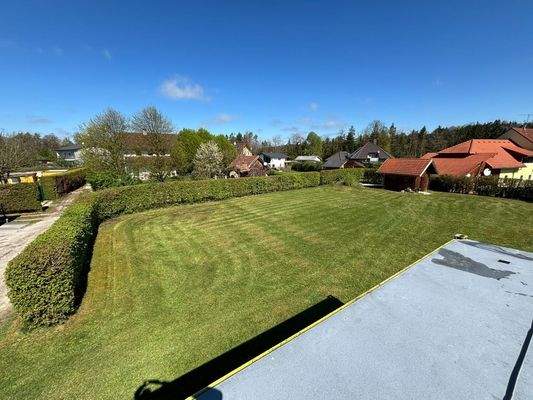 großzügiges Grundstück