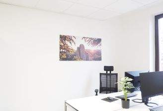 27" Bildschirm, Maus + Tastatur vorhanden