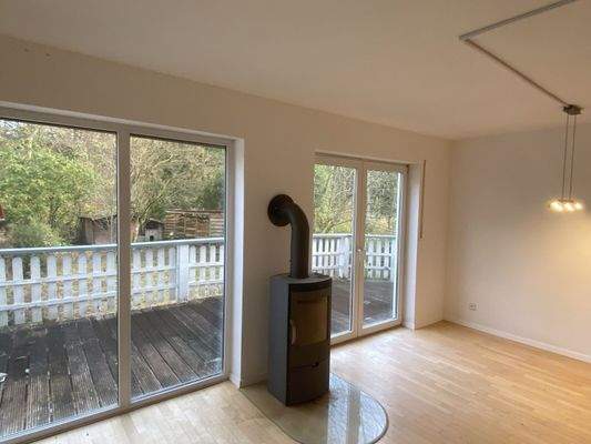 Wohnbereich mit Balkonzugang