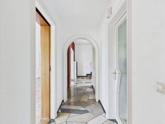 Flur linker Gebäudeflügel