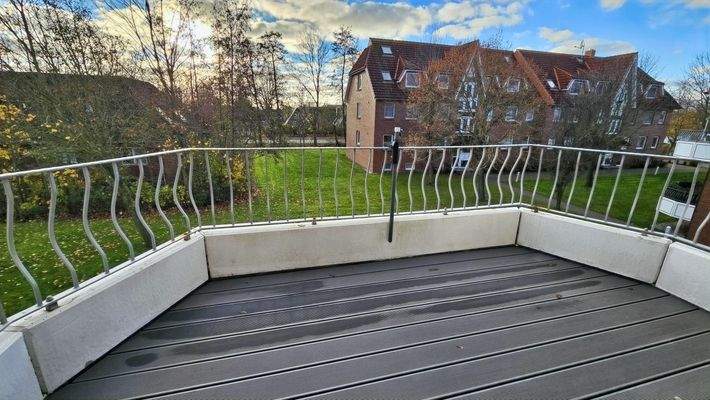 Südwest-Balkon mit Weitblick