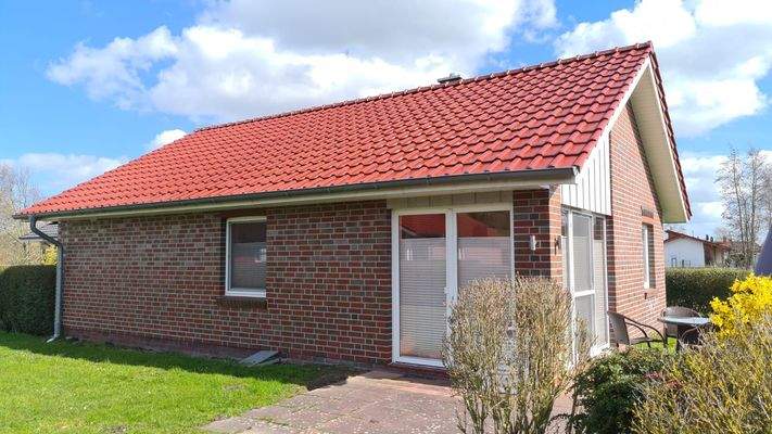 Rückansicht mit Terrasse