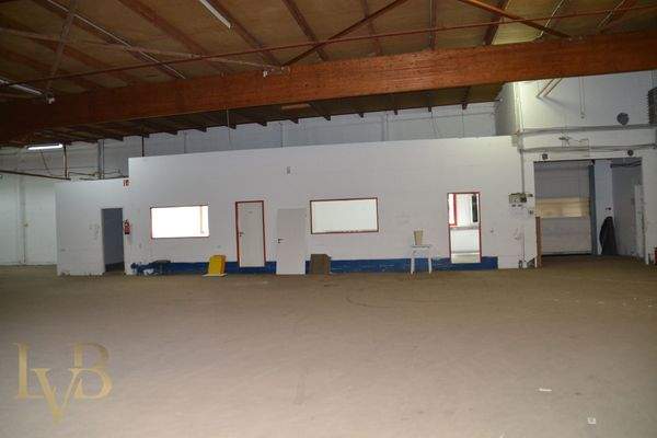Halle 2 Büro u. Sozialraum
