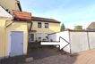 Eingangsansicht mit zugehöriger Garage