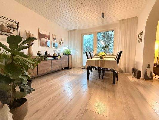 Wohn-/Esszimmer