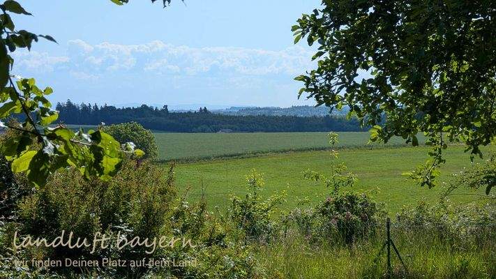 Blick nach Nordosten mit dem Bayrischen Wald im Du