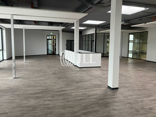 Großraumbüro OG mit großen sch