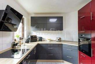 Einbauküche samt Elektrogeräte 