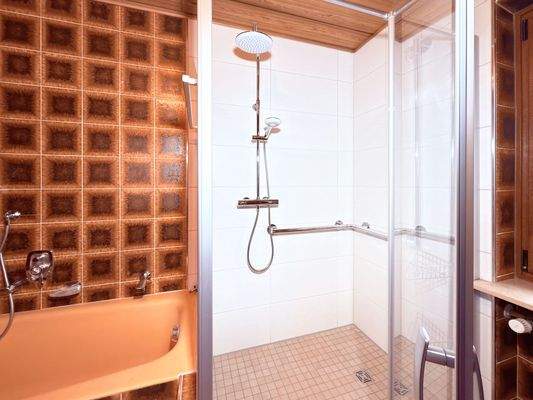 OG Badezimmer Dusche