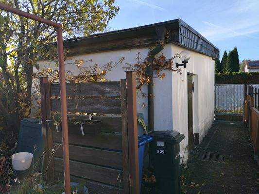 Garage - Seiteneingang.jpg