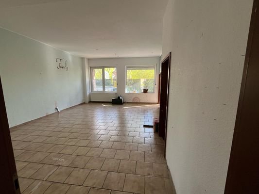 Wohn- und Essbereich EG
