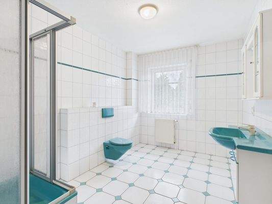 1. Haushälfte - Duschbad
