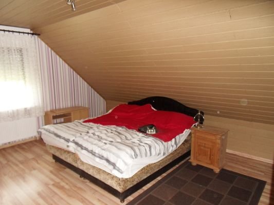 Schlafzimmer OG.JPG