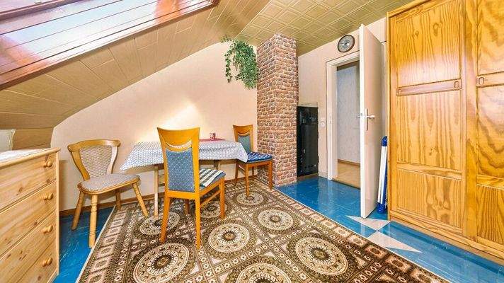 DG-Wohnung_rechts_Zimmer