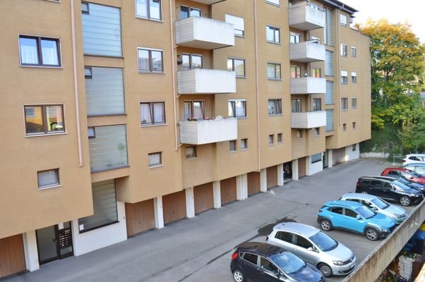 Zufahrt Parkplatz.JPG