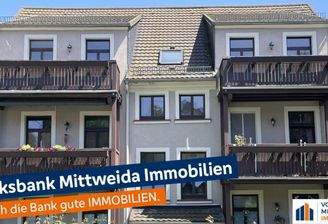 großer Balkon im DG links