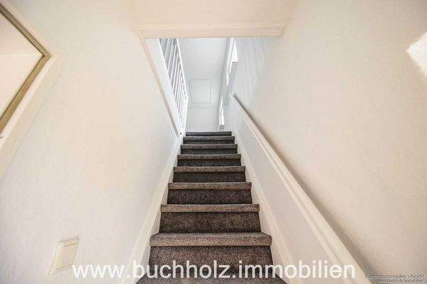 Treppe ins Dachgeschoss