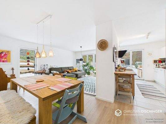 Küche / Wohn-/ Essbereich