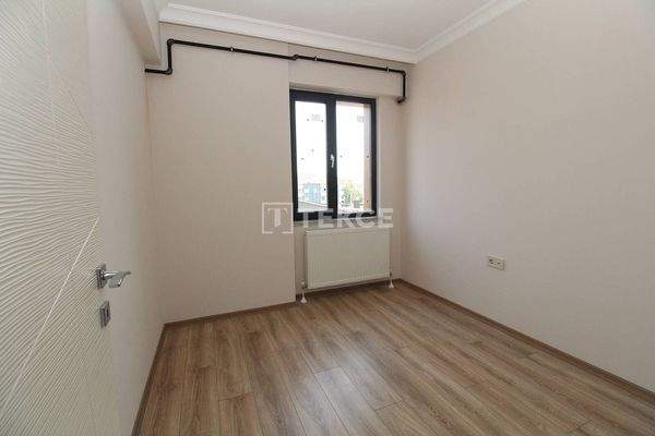 Real Estate Close to the Beach and All Amenities in Yalova