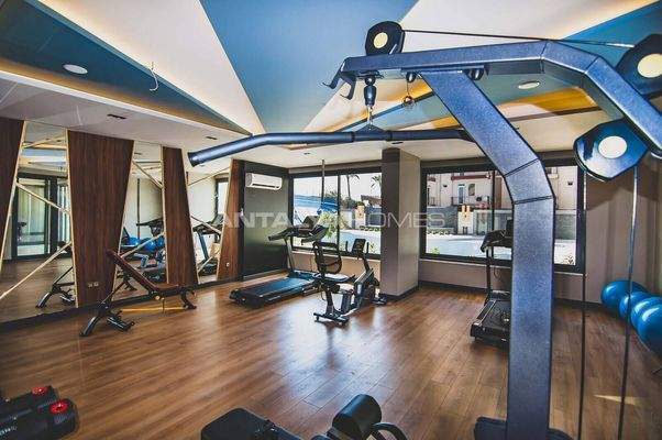 Stylish Seafront Apartment for Sale in Mahmutlar Alanya