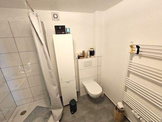 Whg. hinteres Nebengeb.. Bad