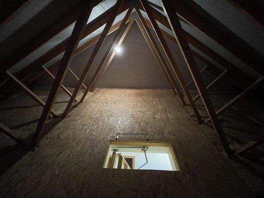 Dachboden (Beispiel)
