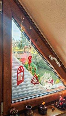 Detail Gaubenfenster mit Aussenjalousie.jpg