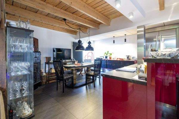 Esszimmer mit Küchentheke