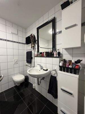 Badezimmer Ansicht 1