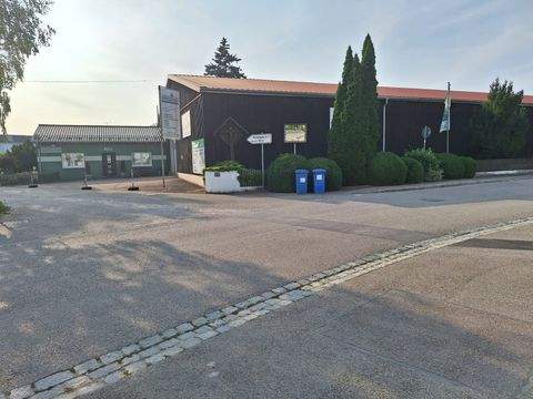 Asbach-Bäumenheim Halle, Asbach-Bäumenheim Hallenfläche