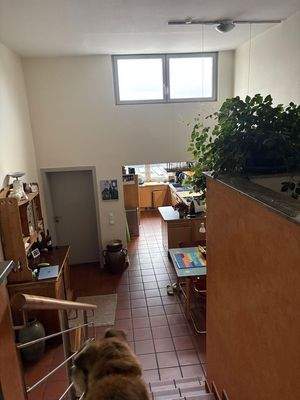 Blick hinunter zur Küche 