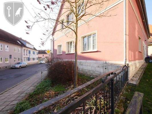  Kleiner VORGARTEN am Haus