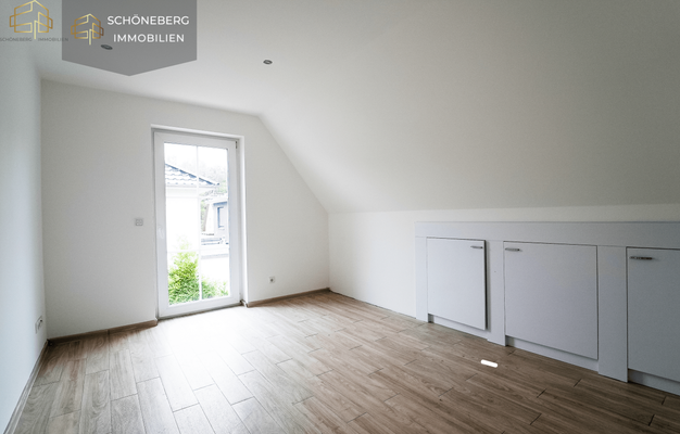 Zimmer 1 OG 