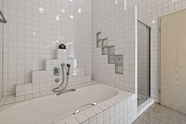 Elternbadezimmer Ansicht 2