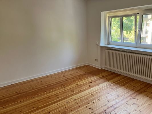 Schlafzimmer zur Straße