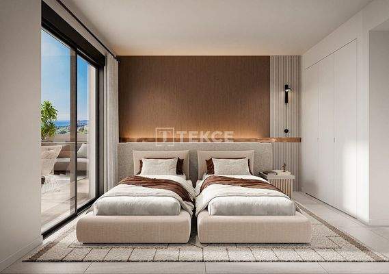 Flats with Seamless Indoor-Outdoor Spaces in Marbella