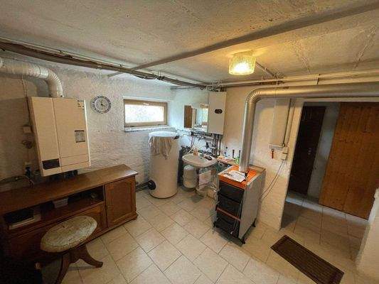 Heizraum für Wohnung im EG.jpg