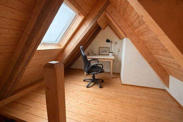 Dachspitz des vorderen Hauses