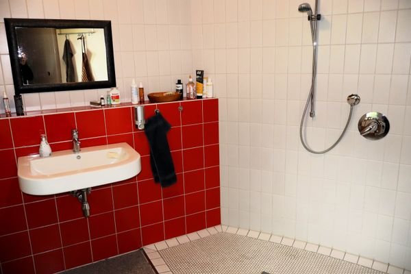 Gästebad mit Dusche